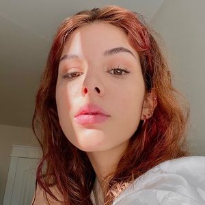 Meet your Posher, Roxy